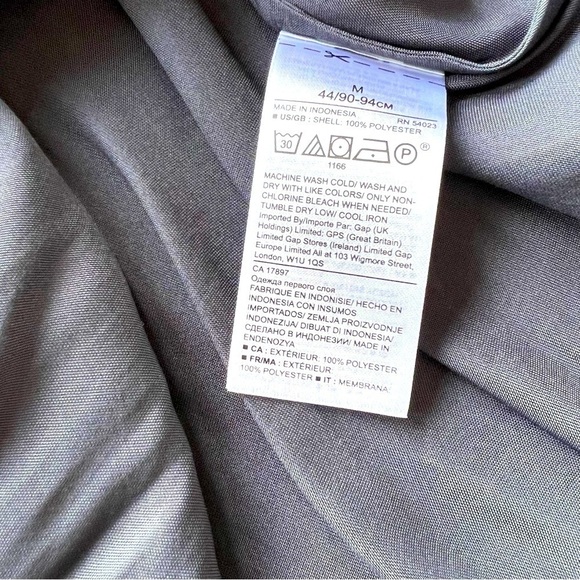 Banana Republic Silky Oversized Long Sleeve Button Up in Dark Grey Size Medium - Picture 8 of 10